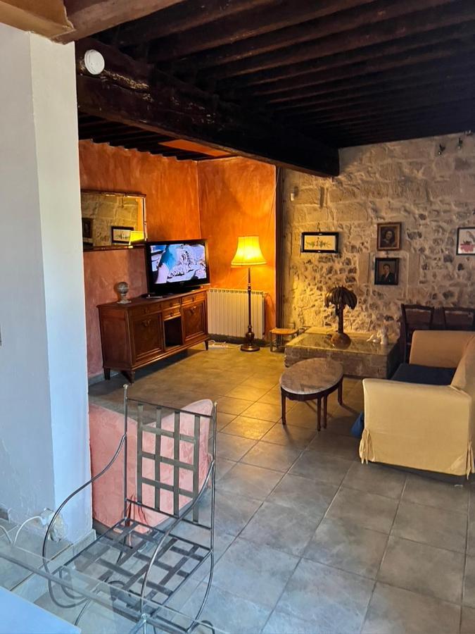 La Maison Sur La Place Aigues-Mortes Exterior foto