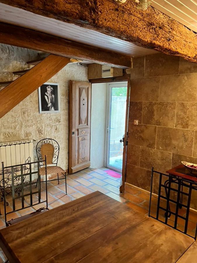 La Maison Sur La Place Aigues-Mortes Exterior foto