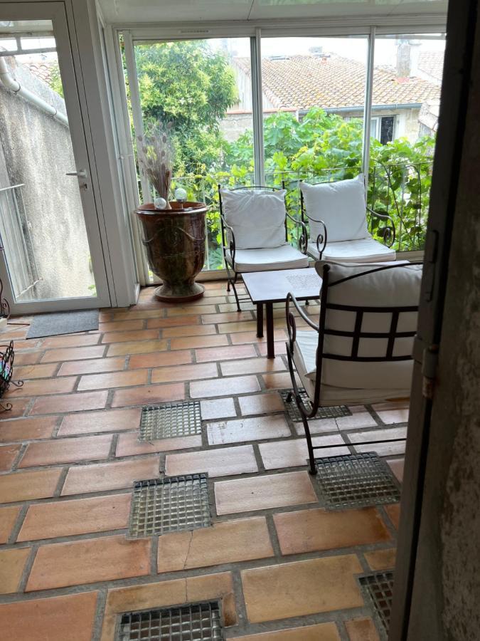 La Maison Sur La Place Aigues-Mortes Exterior foto